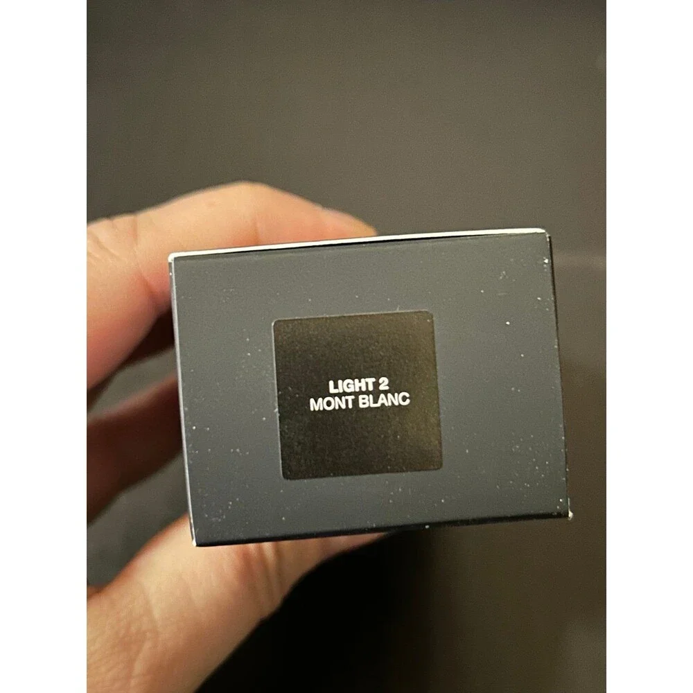 NARS Light Reflecting Foundation in Light 2 Mont Blanc 40 ml/1.35 fl oz